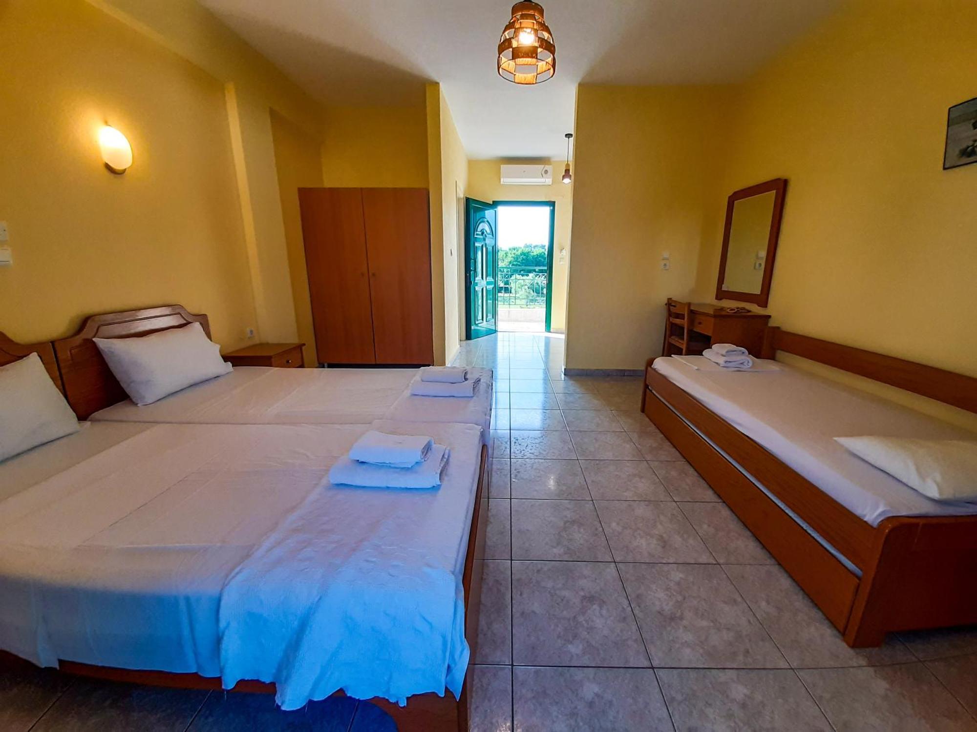 Sapfo Beach Studios Nikiti  Exterior photo